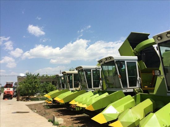 玉米收獲機 玉米收獲機